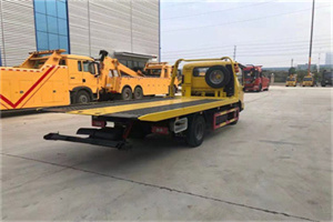 莲湖非事故拖车